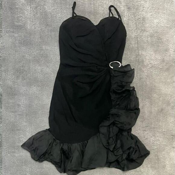 Vintage black ruffled sleeveless mini dress